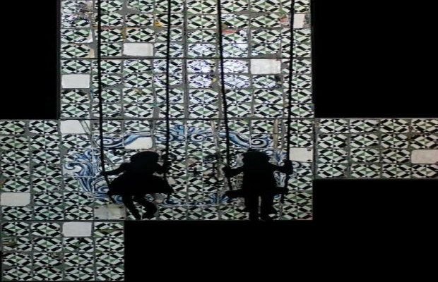 Portuguese Manuela Pimentel exihibits “ As paredes têm ouvidos” ( Walls that tell stories) at New York