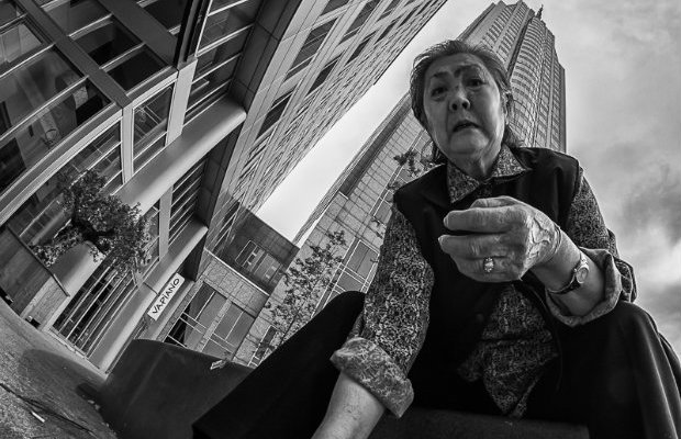 Fisheye-Street-Photography-by-Willem-Jonkers (6)