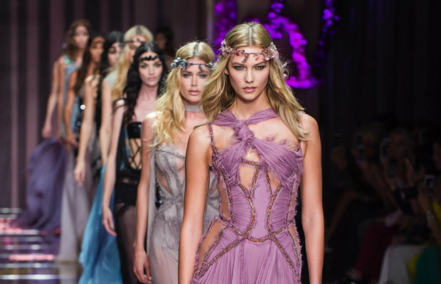 versace-couture-fashion-show-in-paris