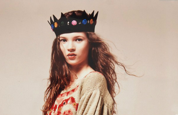 kate-moss-first-crown-auctioned-by-christies (2)