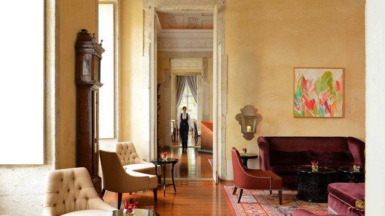 Discover True Luxury by Boca do Lobo at Freixo Palace Hotel  (9)